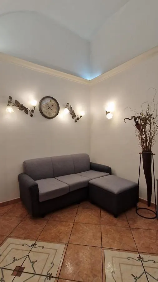 Apartment Ferienwohnung The Crazy House Catania